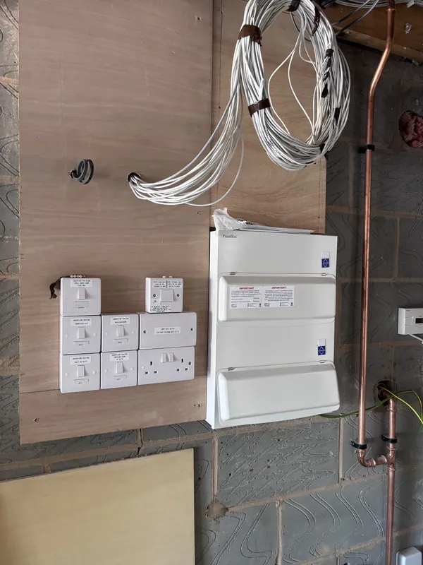First-fix of a new installation with every circuit labelled